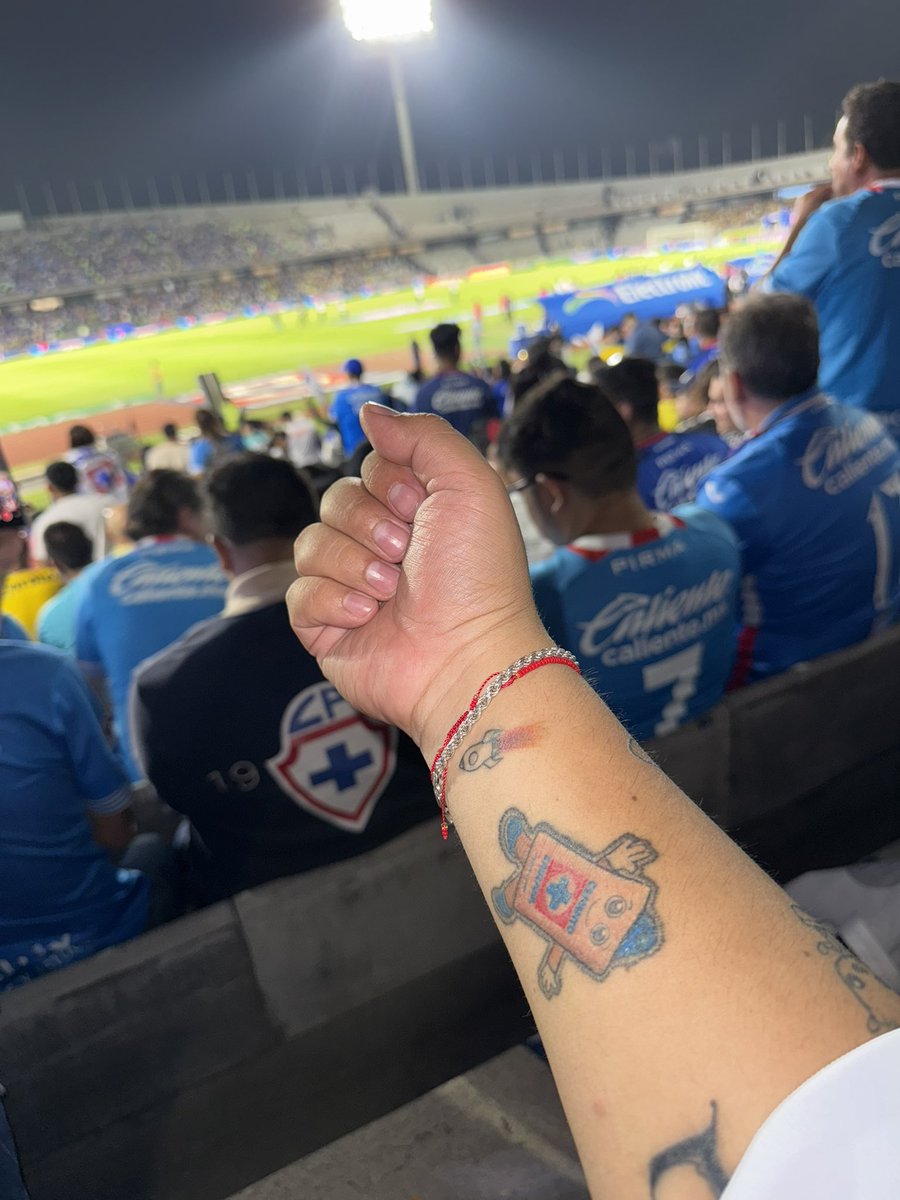 luisgarciae10's tweet photo. @soycruzazulito Brazo derecho!!!! https://t.co/x1aVDqsPia