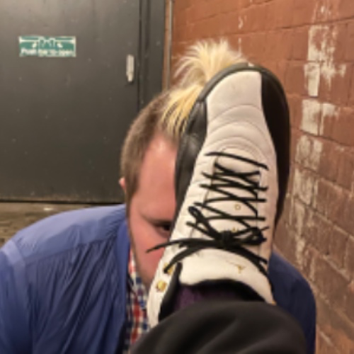 str8_inked_dom's tweet photo. I just received Nike Jordan’s 200 from genzhuge via Throne. Thank you!  https://t.co/EGhkLlBnwe #Throne https://t.co/S8KJWWNIHz
