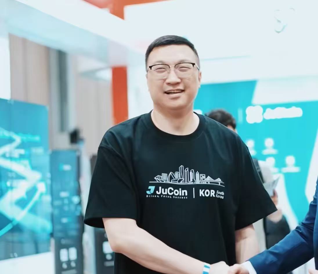 KMaxGlobal's tweet photo. https://t.co/ApUeG3E4cq实际操盘手，员工投资者一起割，刘源得力干将，这个你们应该知道是谁吧？ https://t.co/hXDoXFyT0Z