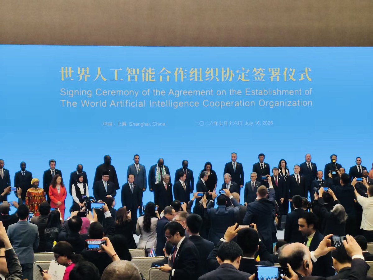 SyllaSori's tweet photo. Senegal joined as a founding member the World #AI Conference established in #Shanghai. Expressed by H.E Samba Diouf Minister of Telecom &amp; IT, our membership is guided by the principles of multilateralism, international cooperation &amp; the implementation of #UN Agenda on #AI https://t.co/FRlrmuOgka