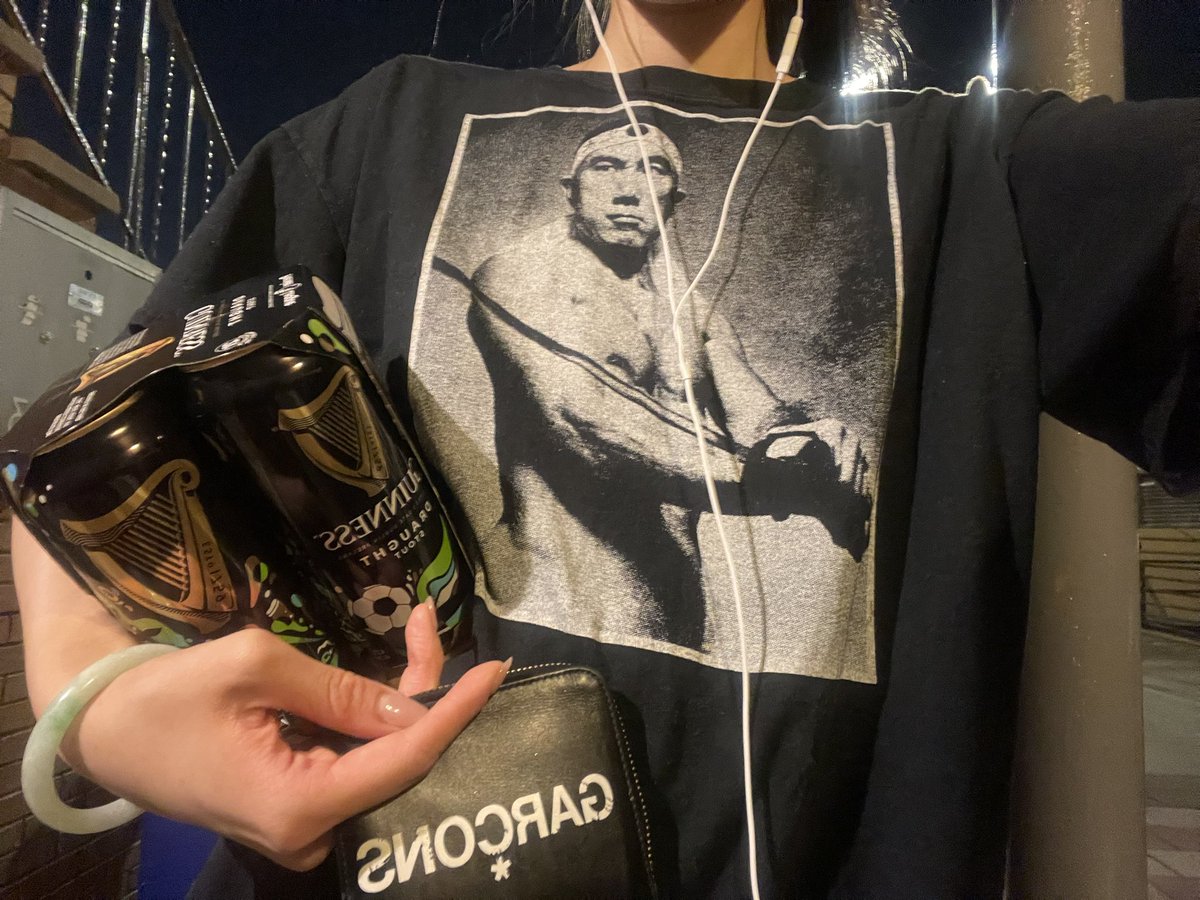 obliterationer's tweet photo. running to the grocery store a minute before it closes to cop the last 4 pack of guinnesses in a yukio mishima tshirt. life will never bring you down. https://t.co/8phWSh4djW