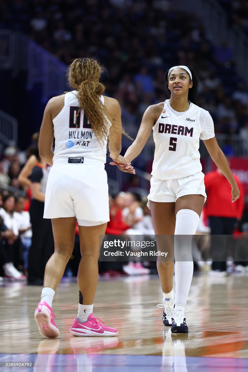 AtlDreamPics's tweet photo. THIS FUCKING DUO https://t.co/ZLB2E1Zwsj