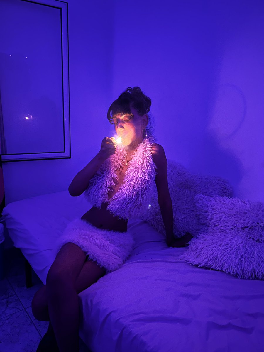 labarbiekanaya's tweet photo. Estoy haciéndome fotos muy guays, y grabando contenido muy muy hot 😝😝
A ver si veo que me a(polla)is 🍆 y subo más cosas 😘😘💖
RT!
#trans #transgirl #tranny #chicatrans #bcn https://t.co/wwpNsqouTj