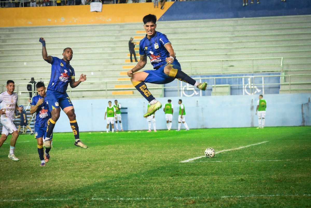 DelfinSC's tweet photo. DALEEEEEEEEEE MATADOOOR 🤩💙💛

@franco.ayunta https://t.co/f0QLjT6HqX