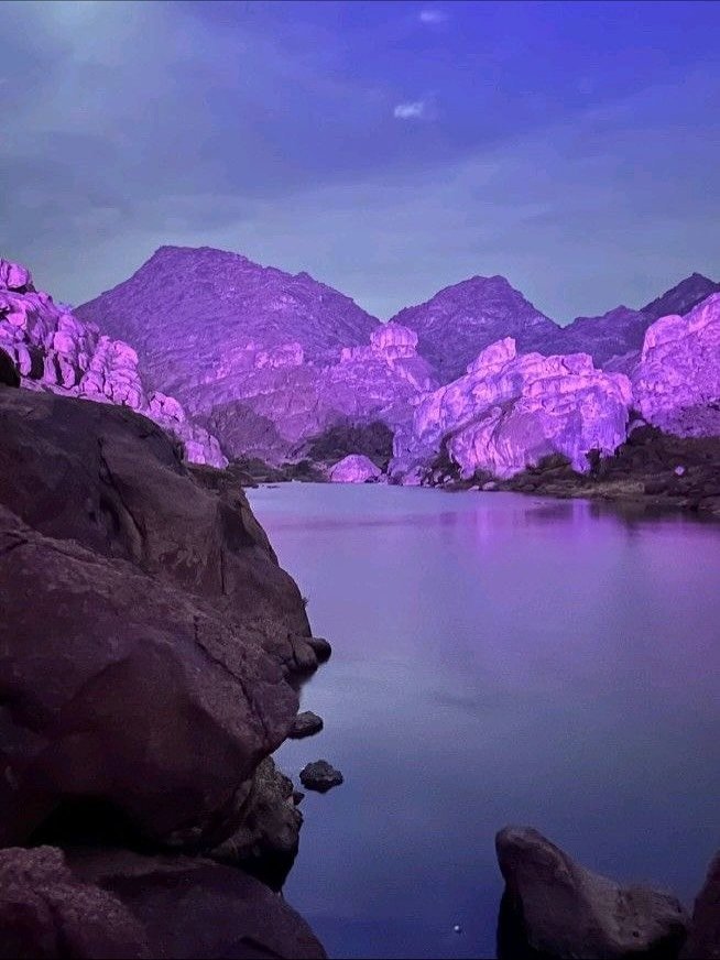 wana_visualss's tweet photo. Aja Mountains at Night, Ha'il Region, Northern Najd, Saudi Arabia 🇸🇦 https://t.co/rVmXq5UubP