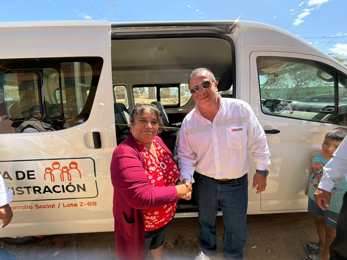 Perupetrosa's tweet photo. La inversión contribuirá a cerrar brechas de acceso a la educación y ayudará a prevenir la deserción escolar. El proyecto fue financiado con recursos provenientes del 1.5 % de la valorización de la producción fiscalizada de hidrocarburos del Lote Z-69. 🤝🇵🇪 https://t.co/g3lzl9tI5i