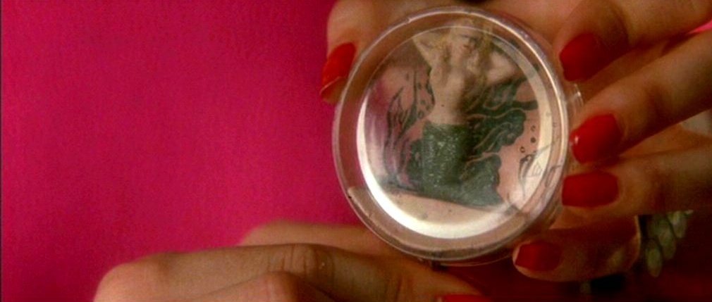 26mfhpod's tweet photo. David Lynch, 1990

WILD AT HEART https://t.co/Xd2VG6KaQS