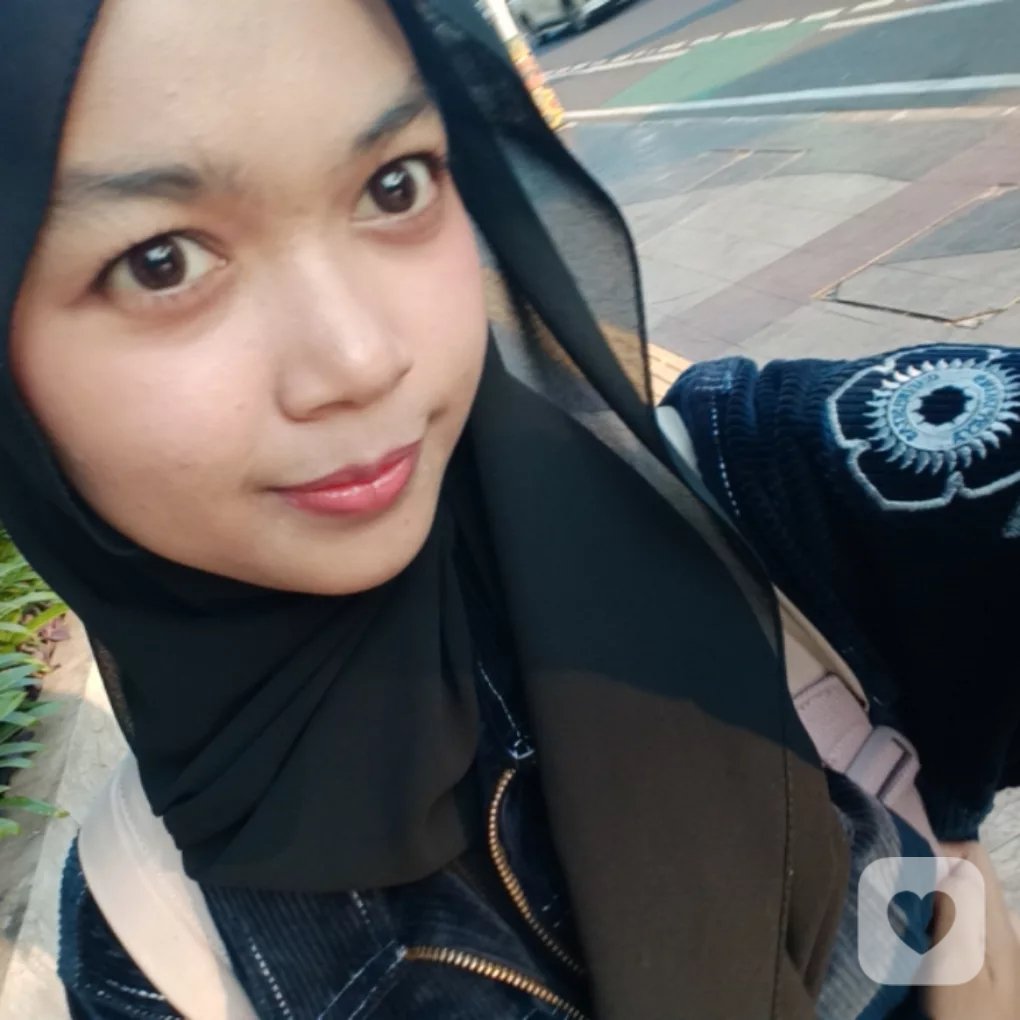 syaaahellow's tweet photo. laip as unpaid internship 🧟 https://t.co/3txzcz2vPQ