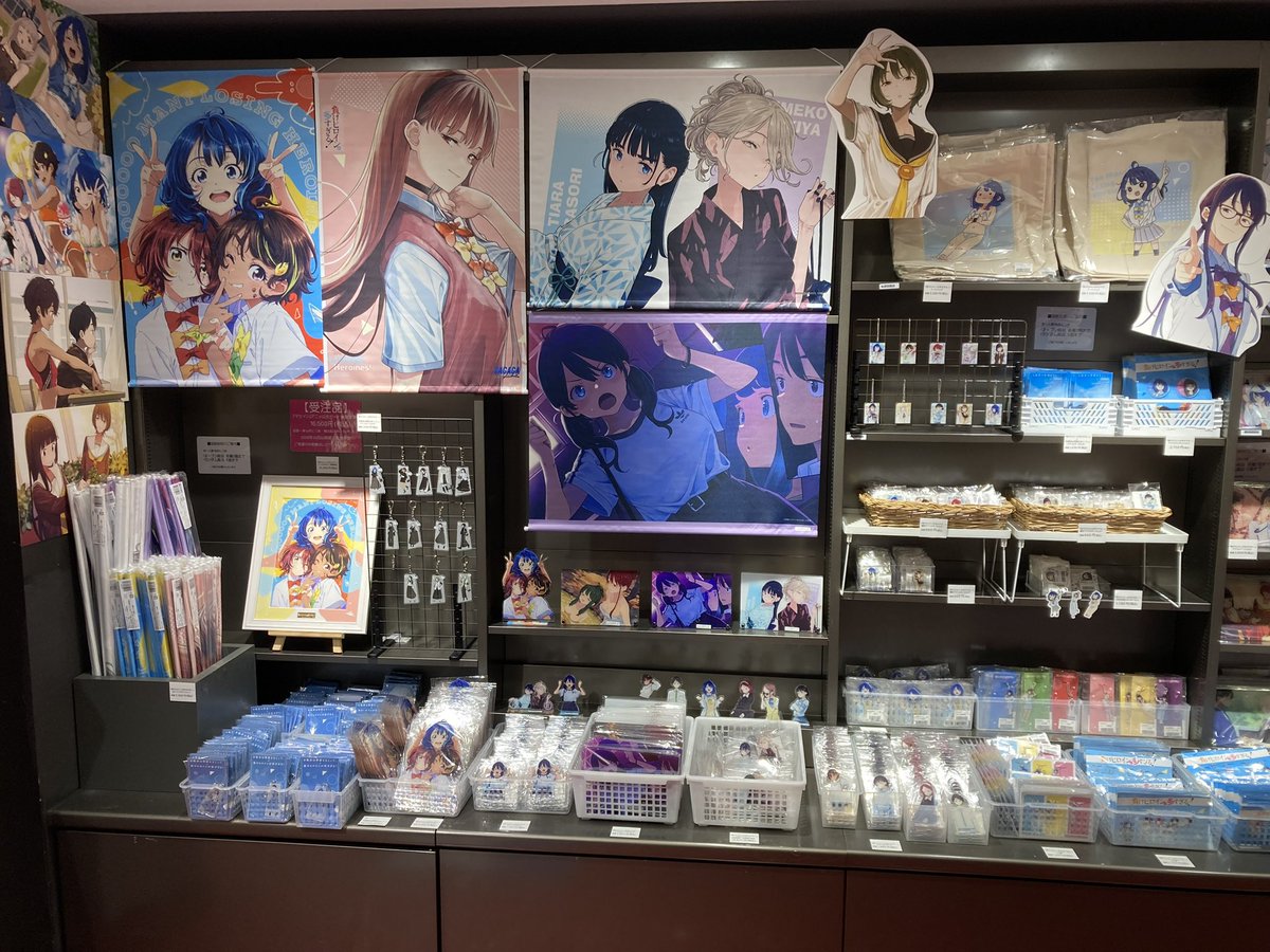makeine0718's tweet photo. POPUPSHOP、三省堂書店池袋店にて開幕です🎉
#マケイン https://t.co/G8eRmASZJJ