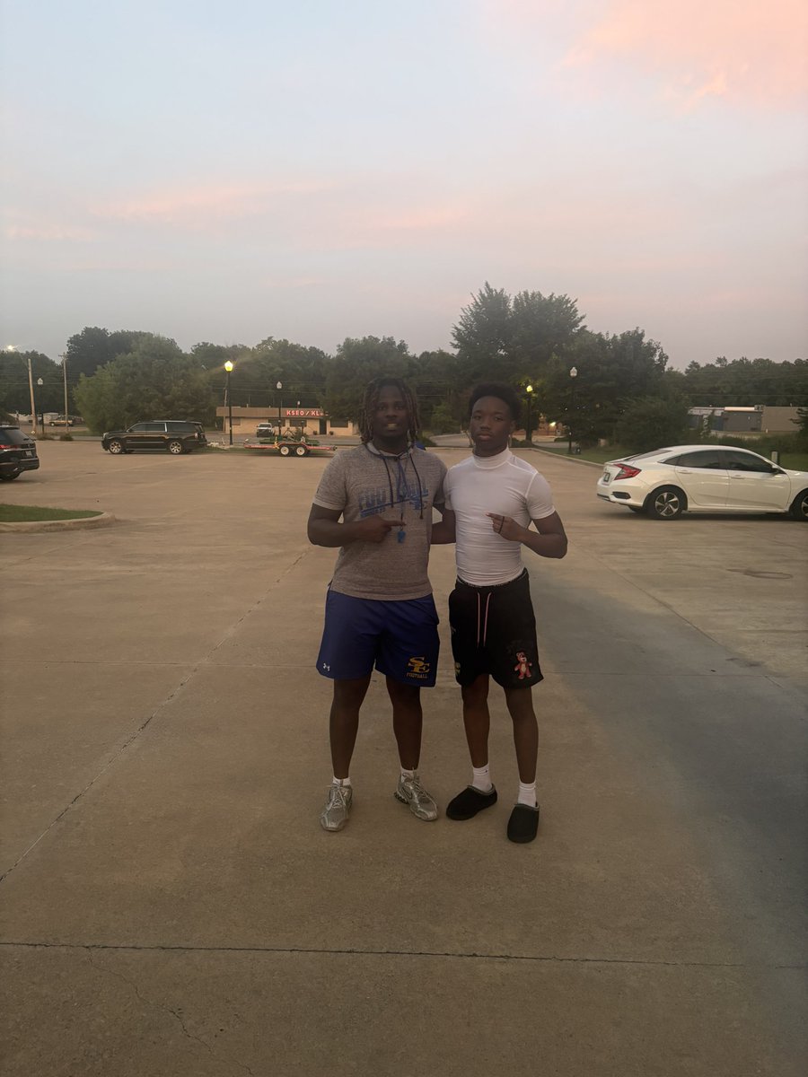 4k_Race's tweet photo. After a great camp and conversation with @TrelynMartin and @HookfinMike i am blessed to receive an offer from Southeastern Oklahoma State University @JColemanFB @TViewWolves @CoachDTryon @ericstephens24 @CoachLoy_ https://t.co/G9iESEnBLp