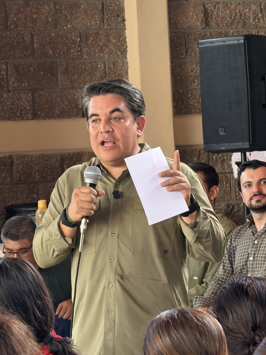 RicardoMadridP's tweet photo. #Mocorito siempre recibe con calidez y con muchas ganas de construir. 💚

Fue un gusto compartir este encuentro con amigas y amigos para dialogar sobre el presente y el futuro de este Pueblo Mágico, intercambiar ideas y seguir fortaleciendo un proyecto que crece desde el territorio y con la participación de la gente.

Seguimos caminando Sinaloa, sumando voluntades y construyendo un movimiento cada vez más fuerte y cercano a la ciudadanía. 🌱

#RIMA 🟢