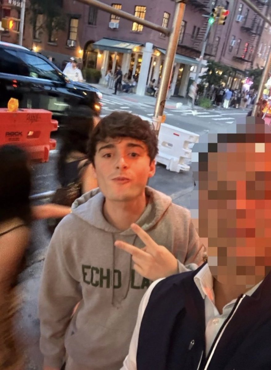 hawkins_batman's tweet photo. noah out and about in nyc this evening!! 🌸❤️ https://t.co/RmpMFqPv8y