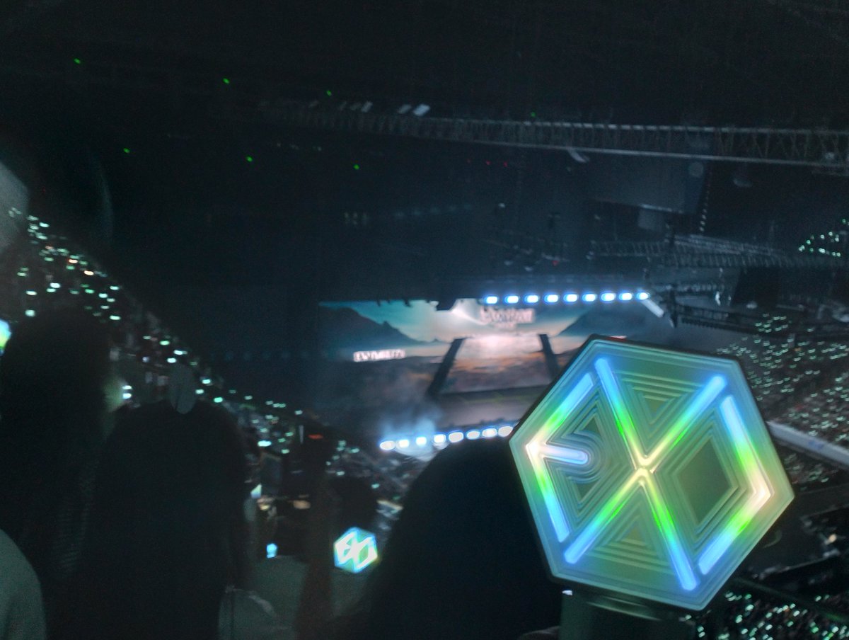 smolmiKAI's tweet photo. @cherryeolji @Eyaatweenietwo @OSHyeobo @seseung00 @sheedang_zyx @incesss0000 @exokai_kr @pathcodeKAI88 @kimwhojongin a post dedicated to the prettiest lightstick 🥹💗 https://t.co/vwfQEa8cnF