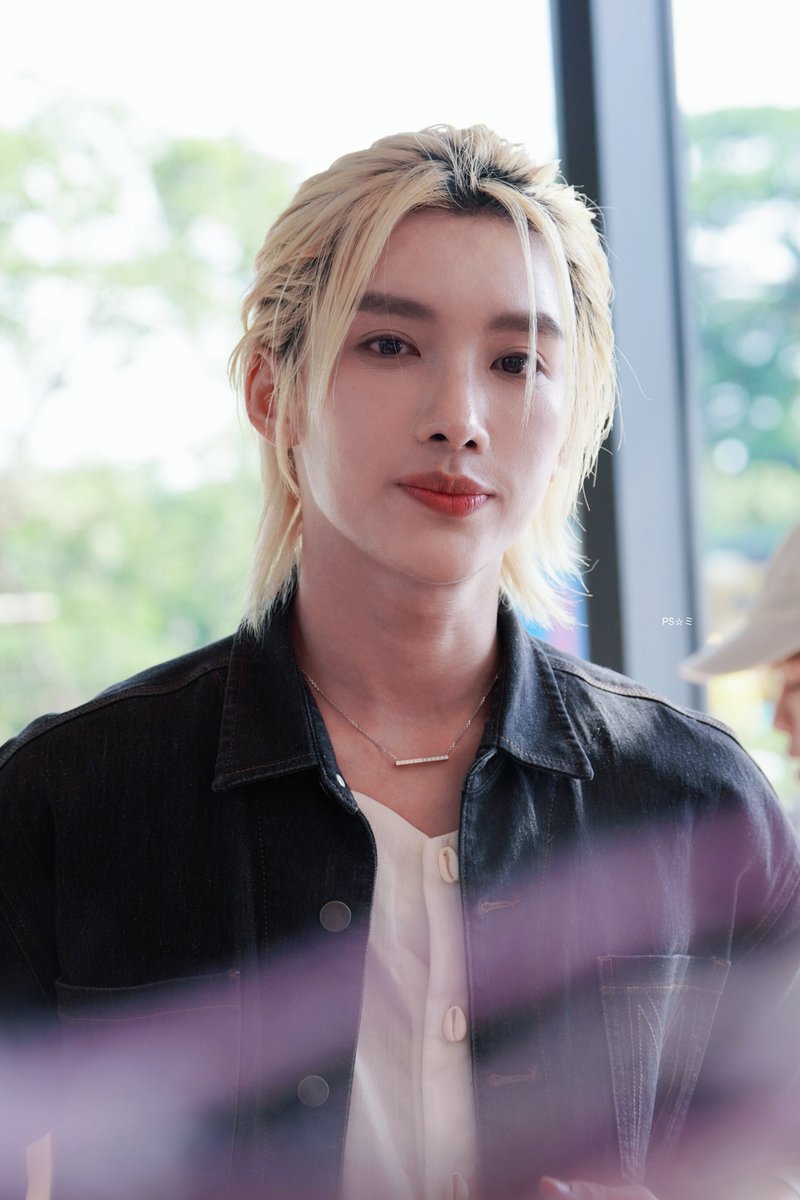 Spicy_PS's tweet photo. ยิ้มปุ๊บ  สวยเลย 🤏

#S2VoyageMemoriesD1
#S2TheSunset #Horizone https://t.co/vSq49IDxpK