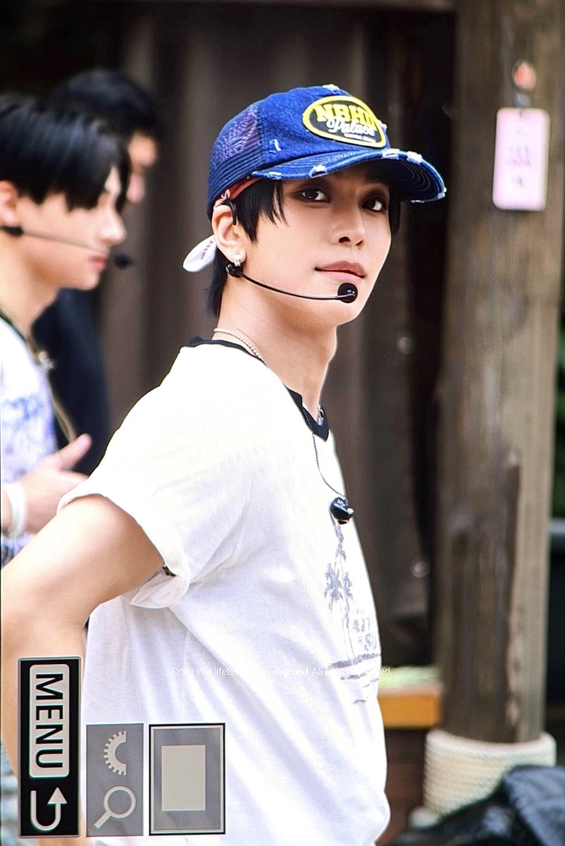 grhxland's tweet photo. 260718
잘생겨서봐준다…..……………………………………………………………………..
#XINLONG #鑫隆 #씬롱 #알파드라이브원 #ALPHADRIVEONE #ALD1 #알디원 https://t.co/zLFc7Xa3C1