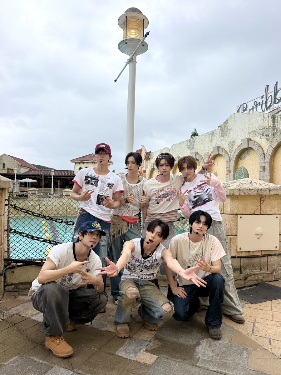 ALD1_official's tweet photo. 2026.07.18. 2026 Water Music Pool Party with 삼성카드

#ALPHADRIVEONE #ALD1
#알파드라이브원 https://t.co/je60MCek8X