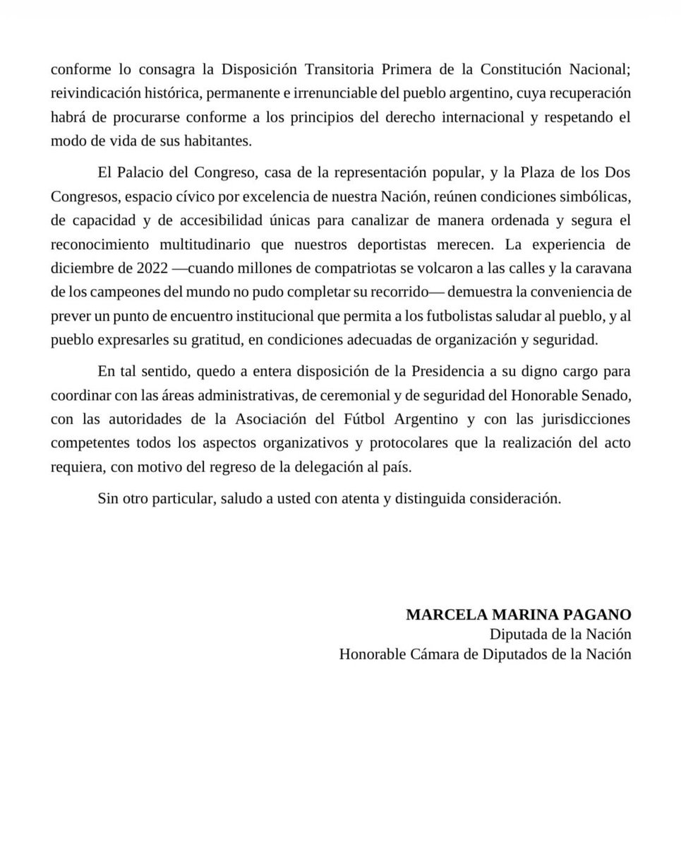 Marcelampagano's tweet photo. Acabo de pedirle formalmente a la Sra. Vicepresidenta @VickyVillarruel que ofrezca a la AFA recibir a la Selección Argentina en la explanada del Congreso. Más allá del resultado, este equipo ya es un ejemplo de humildad, liderazgo y trabajo en equipo. Merece una recepción institucional en la casa donde están representados el pueblo y las provincias. Además, nos regaló una victoria frente a Inglaterra que esperábamos volver a celebrar desde 1998 y que inevitablemente evocó aquella jornada inolvidable de 1986. Que la Plaza de los Dos Congresos se vista de celeste y blanco y que un solo grito se escuche en toda la Argentina… y también en Londres: Felicitaciones, muchachos y éxitos en la final!🇦🇷 LAS MALVINAS SON ARGENTINAS (no le cuenten a @AleMonteoliva y a @JMilei )