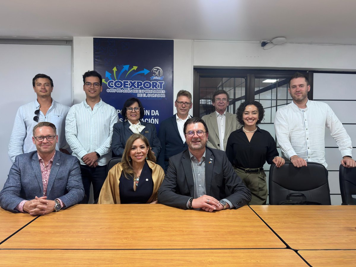 COEXPORT's tweet photo. En #COEXPORT recibimos a una delegación de empresarios alemanes, interesados en conocer las oportunidades de inversión que ofrece El Salvador en sectores como turismo, textiles de alto valor agregado, desarrollo tecnológico y energía.
Esta visita fue promovida por la Embajada de El Salvador en Alemania y el Ministerio de Relaciones Exteriores.