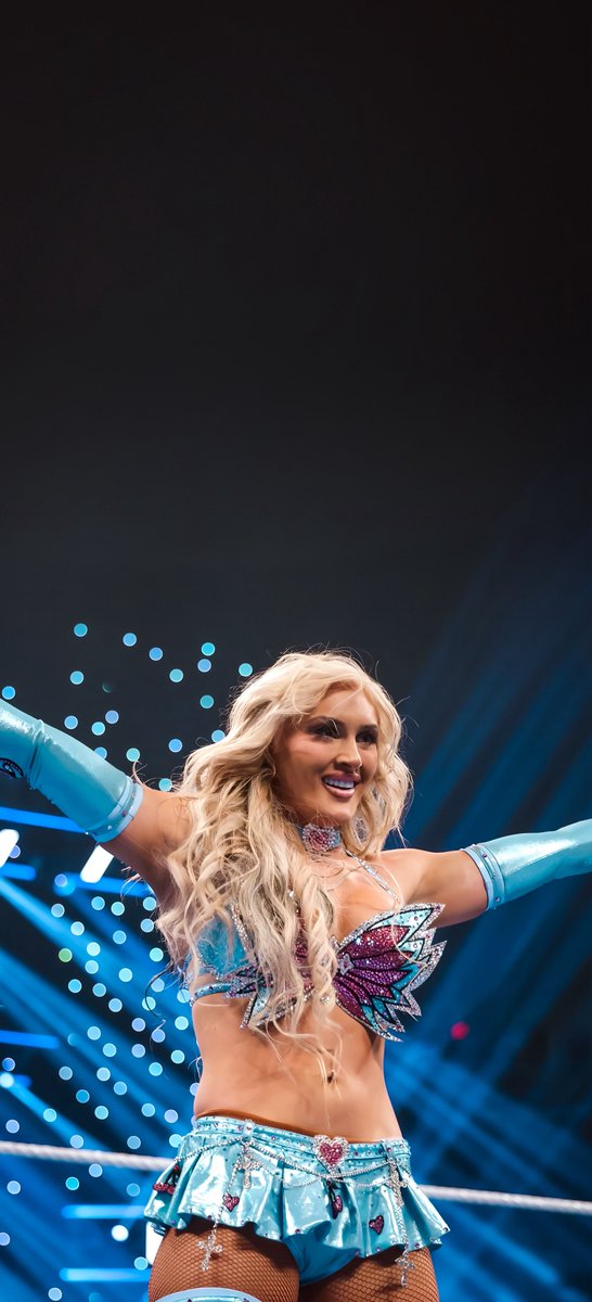 ItzVarun_____'s tweet photo. Tiffany Stratton Wallpapers!

#Smackdown https://t.co/hKcwhRyjmN