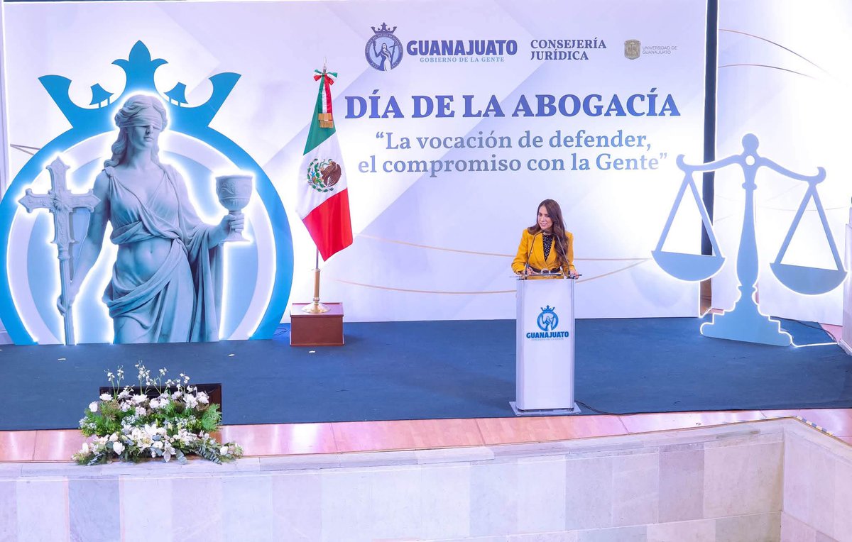 adrianata21's tweet photo. Asistimos junto con el equipo jurídico de la Comisión Estatal de Conciliación y Arbitraje Médico, a la conmemoración del Día de la Abogacía, organizada por la Consejería Jurídica del Ejecutivo. https://t.co/6TEHW1sw3o
