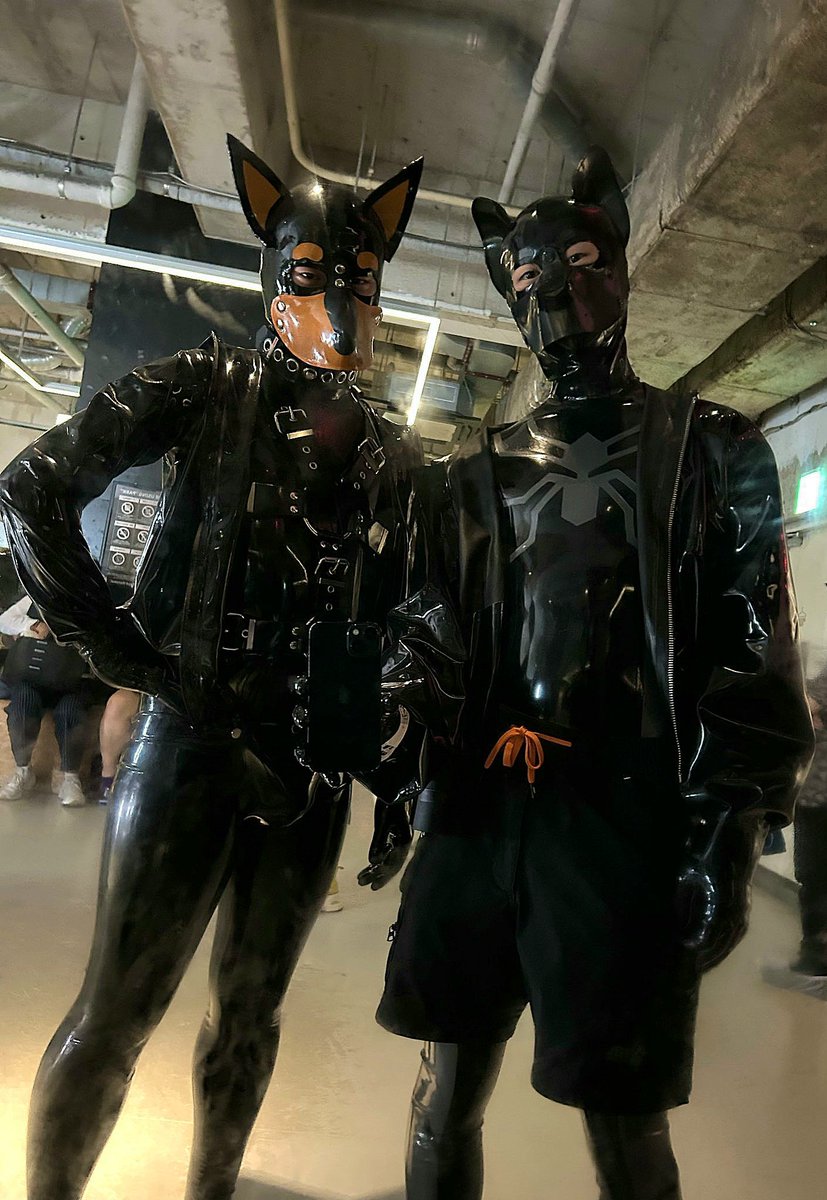 rubbdog's tweet photo. #GFZ_Tokyo

⚫️ @BrGoo1975
��� σ( ˙꒳​˙ )俺

ツーショありがとうございました！
マッジでスタイル羨ましすぎた！ https://t.co/nVDnWhgCwO