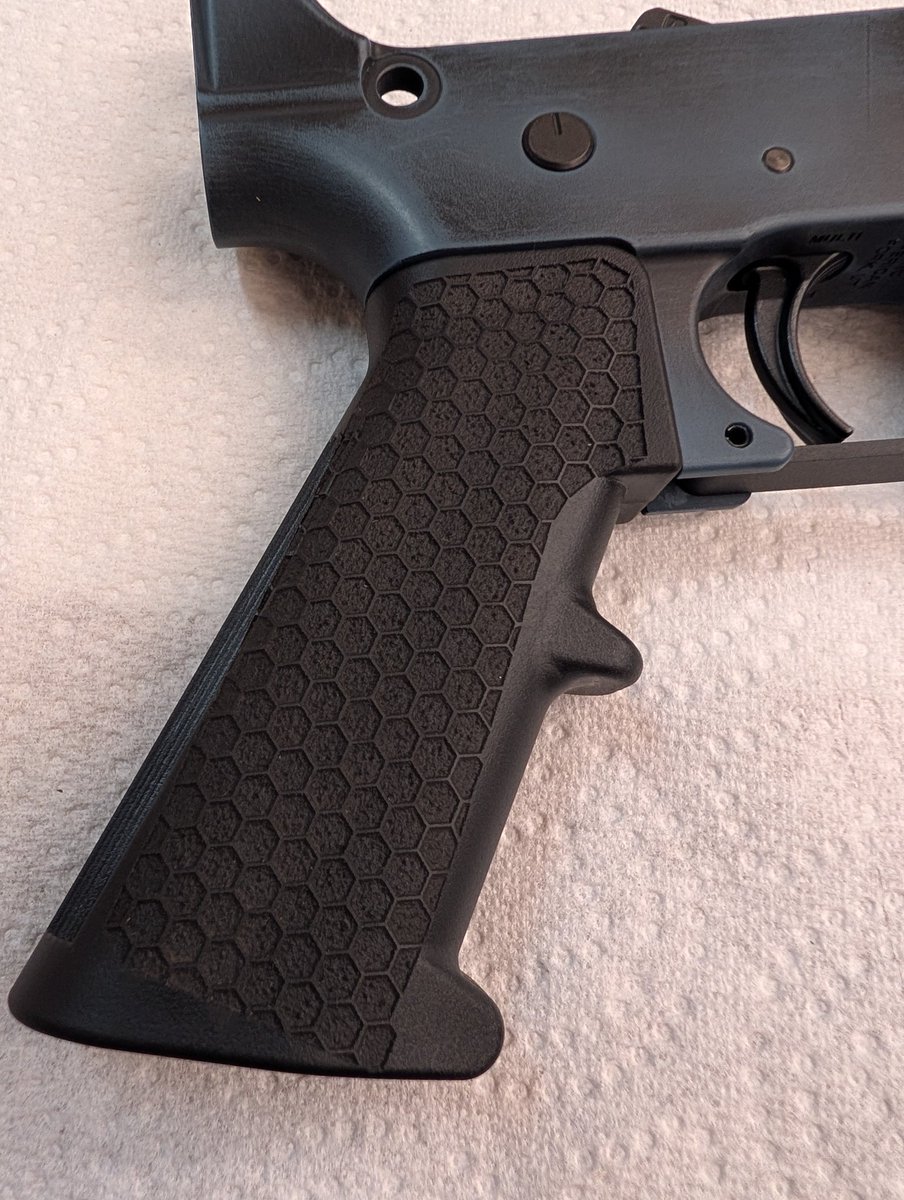 arms_rock's tweet photo. Affordable Stippling at Black Rock Arms by Black Rock Customs 💥 https://t.co/VTTnIcx3Tj