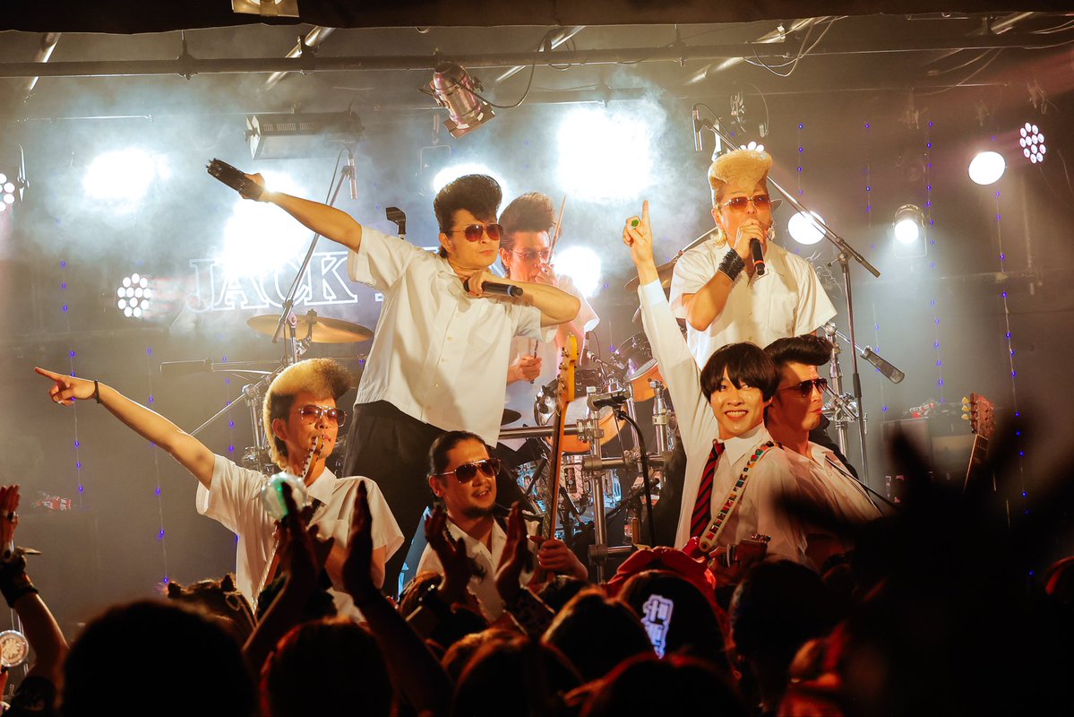 ff_souichiro's tweet photo. 叶 亜樹良 BIRTHDAY GIG 
〜ドラマー故郷に帰る〜'26に出演させていただきました🕶️

最高のロックバンドであり、憧れのパイセンでもある氣志團の皆さんと、故郷、茨木JACK LIONでライブができる日が来るなんて、人生は本当にわからないものです。

幸せな夜でした。

皆さま、ありがとうございました！

亜樹良、氣志團をJACK LIONに連れてきてくれてありがとう！🥁

そして、誕生日おめでとうございマングース！！🦝🎉

📸@HRei01