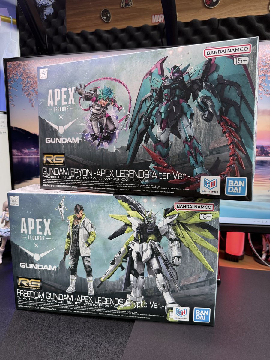 エペコラボガンプラ届いたー！箱絵めっちゃかっこいいな！