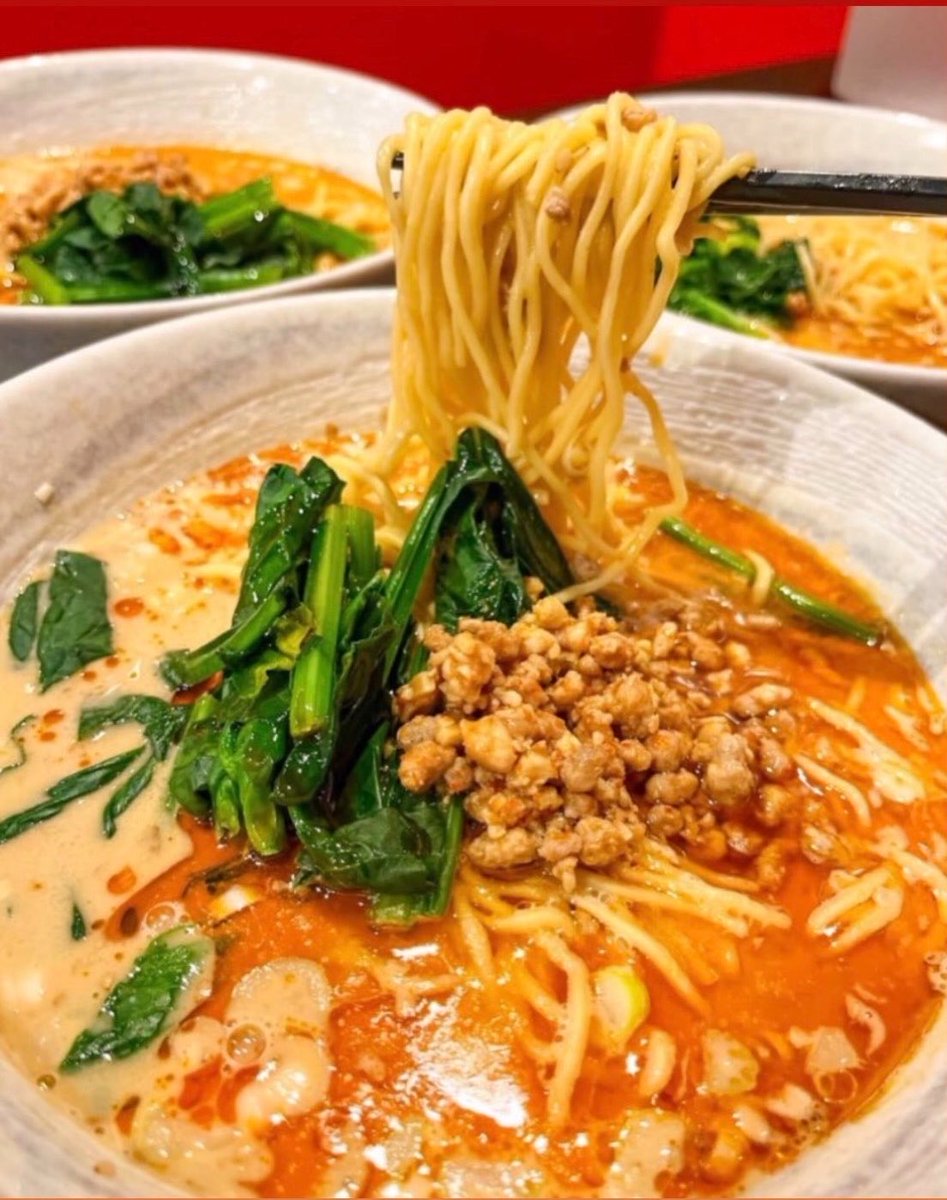 hidemaru615's tweet photo. おはようございます！本日の日替わりランチのメインは坦々麺、サブは肉焼売でございます！それでは11:30オープンよろしくお願いします！ https://t.co/0NjepNZUO3