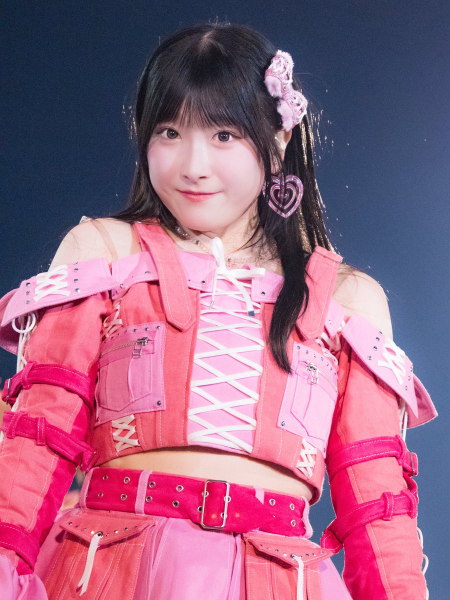 skmm413's tweet photo. 2026.07.17
≠MEアリーナツアー喝采パレード
📍横浜アリーナ

櫻井もも @_sakurai_momo_ ちゃん♡

スワイプ▷▶︎▷

#櫻井もも #ノイミー_カメコ #ノイミーアリーナツアー2026 https://t.co/F8NEcpk3G2