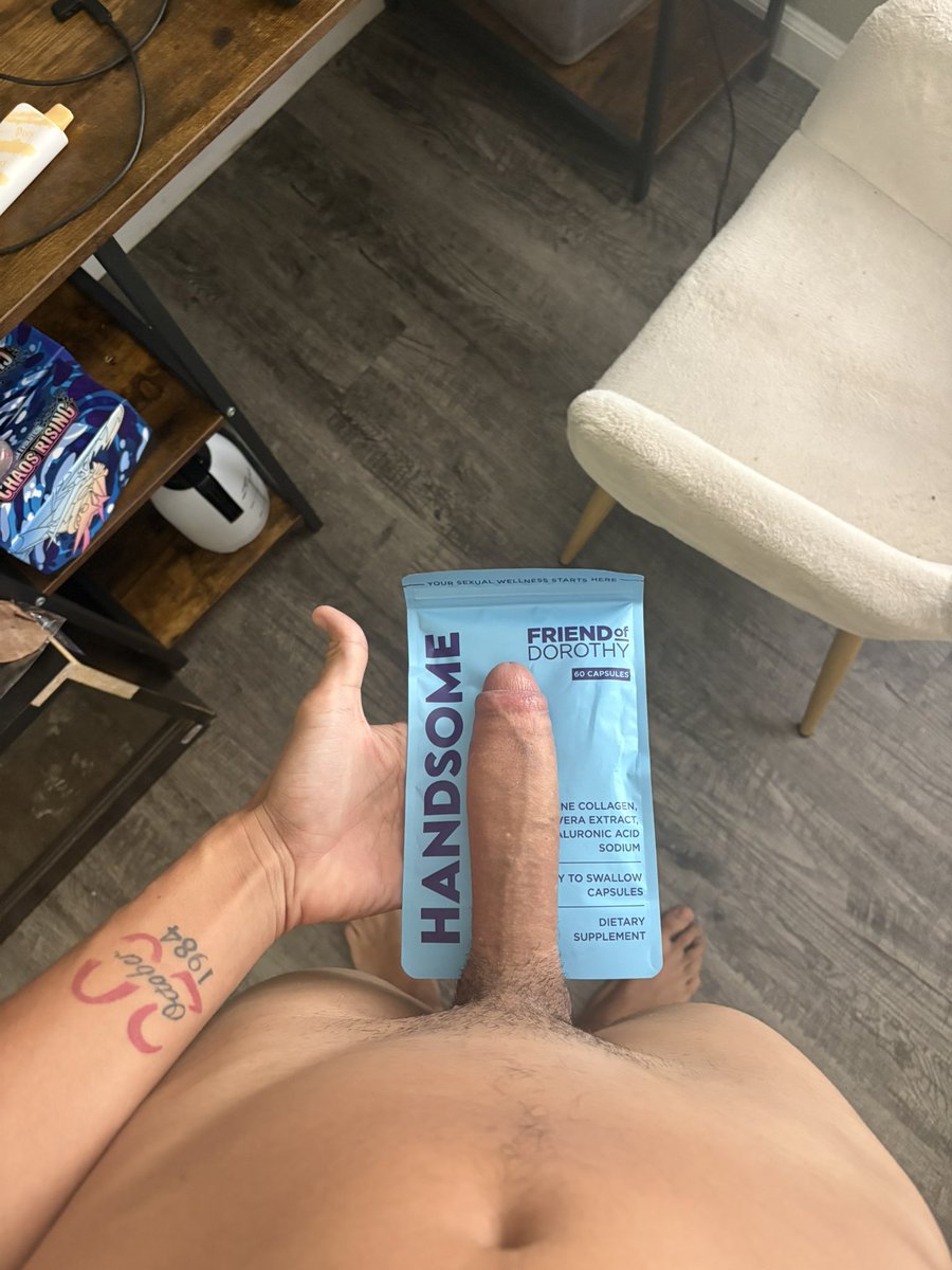 tybandzbdu's tweet photo. Hey guys I’m really loving these pouches and what they have helped with for my body thanks to @friend_dorothy1 go get yours at https://t.co/2Ck02I4CCc use code TYBANDZ10 for a discount! https://t.co/hZIp6CJmiN