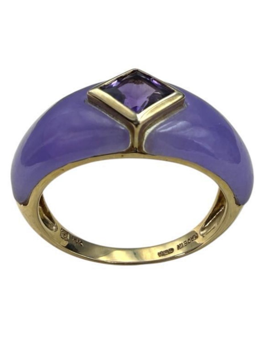 MartysAttic's tweet photo. Vintage Lavender Dome Style Jade Ring with Bezel Set Square Cut Amethyst at the Center, Size 8 w/14k Yellow Gold, February Birthstone
https://t.co/o8NJJVs347 https://t.co/pEhIZU4KW2