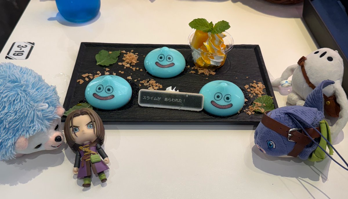 rin18021's tweet photo. ダイブめちゃくちゃ良かった〜！！
スクエニカフェも良かった！
気づいたらいっぱい買ってた💸 https://t.co/giG34djewx