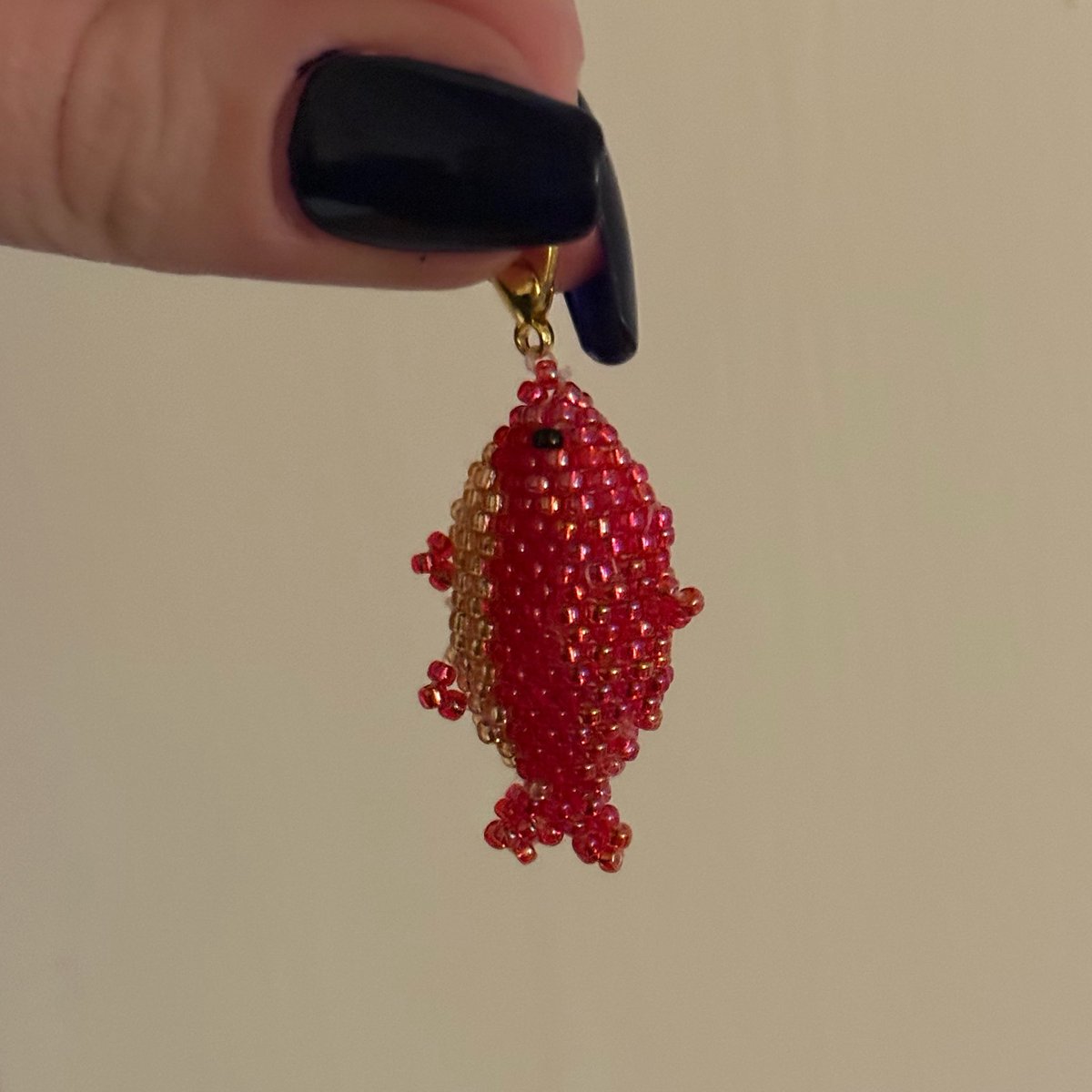 inniezzz's tweet photo. #halupdate: had a horrible week and a god awful day. been learning how to bead. got really fixated on soccer yaoi bc jude bellingham is sexy. have a cavity. chipping away at my wips so hopefully there’s some fic for u soon. https://t.co/M51RvucUtq