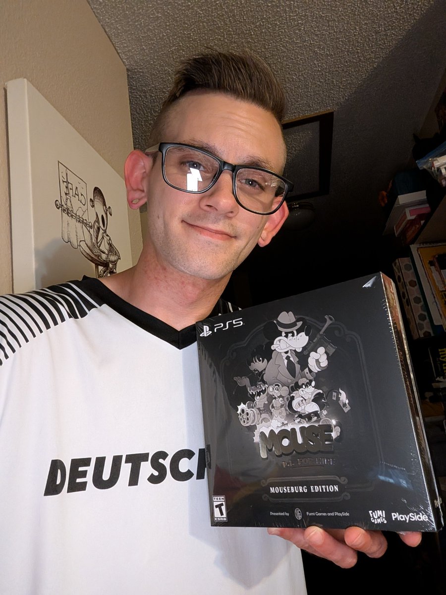 itsghostmage's tweet photo. Feels weird to shout-out GameStop today but after Best Buy cancelled my order and Amazon was kind enough to let me pre-order an out of stock item, GameStop came through and the Mouseburg has been secured 🐭 https://t.co/DgF6ZjPJQg