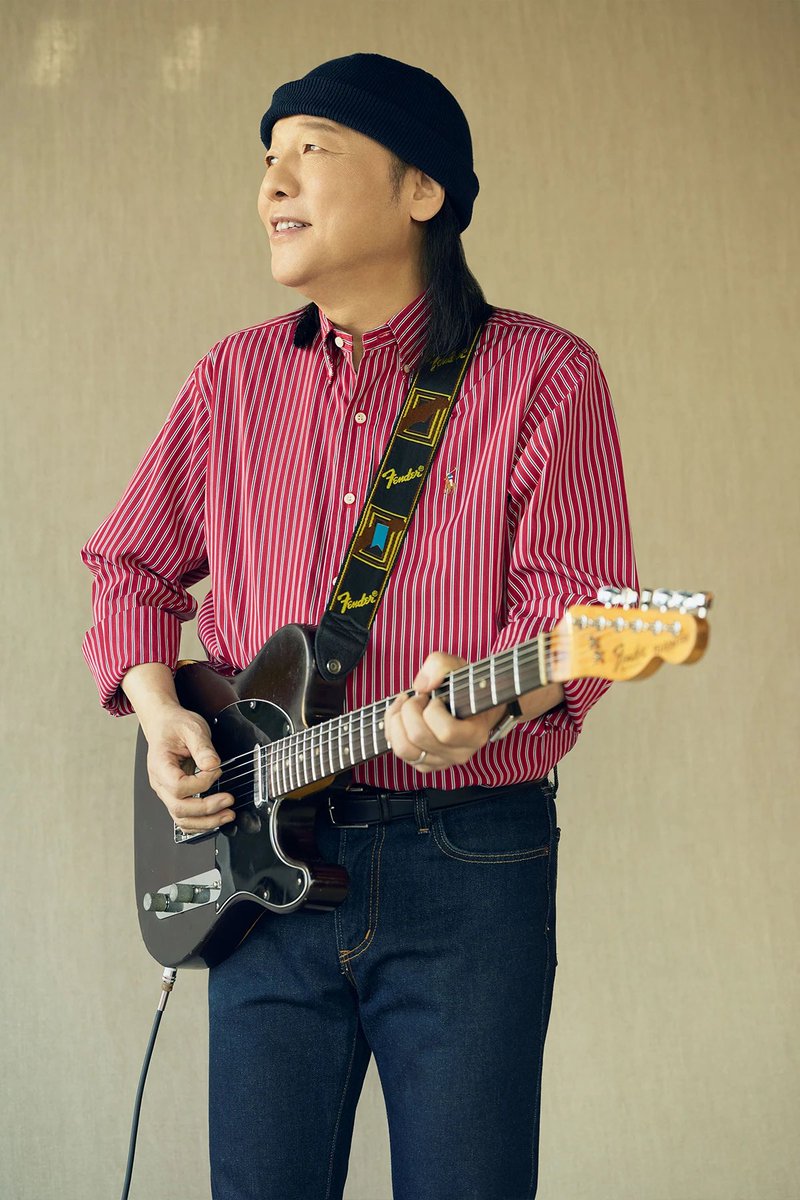 geinouepi's tweet photo. 【竹内まりやの第一印象は「ヤなヤツ」だった】
竹内まりやが初めて山下達郎に会った時、こう思った。

「ヤなヤツ！」

それが2人の出発点だった。
でも音楽の話になると、2人は止まらなかった。

1982年に結婚した。
山下は妻のプロデューサーになった。
でも当時の山下には密かなジレンマがあった。
「プロデュースした他の人のアルバムの売り上げが、自分のソロを上回ることがない」

その状況が80年代まで続いた。
その「結界」を打ち破ったのが、1987年に竹内まりやが出した「REQUEST」だった。
初のミリオンセラーを記録した。

山下はこう語っている。
「ようやく自分も一人前のプロデューサーになれたと、胸をなでおろしました」

でもスポーツ新聞の記者にこう言われた。
「カーチャンに負けて悔しいだろう」

山下は笑いながら言い返した。
「余計なお世話だよね」

この人柄は別の場面でも現れている。
2012年、放送文化基金賞の出演者賞を受賞した際、贈呈式には代理人を送り賞金10万円を全額日本赤十字社に寄付した。

売れっ子になっても
「こんなに売れてんのはウソだと思ってる」と語り続けた男が、今も毎週ラジオでリスナーのハガキを読んでいる。