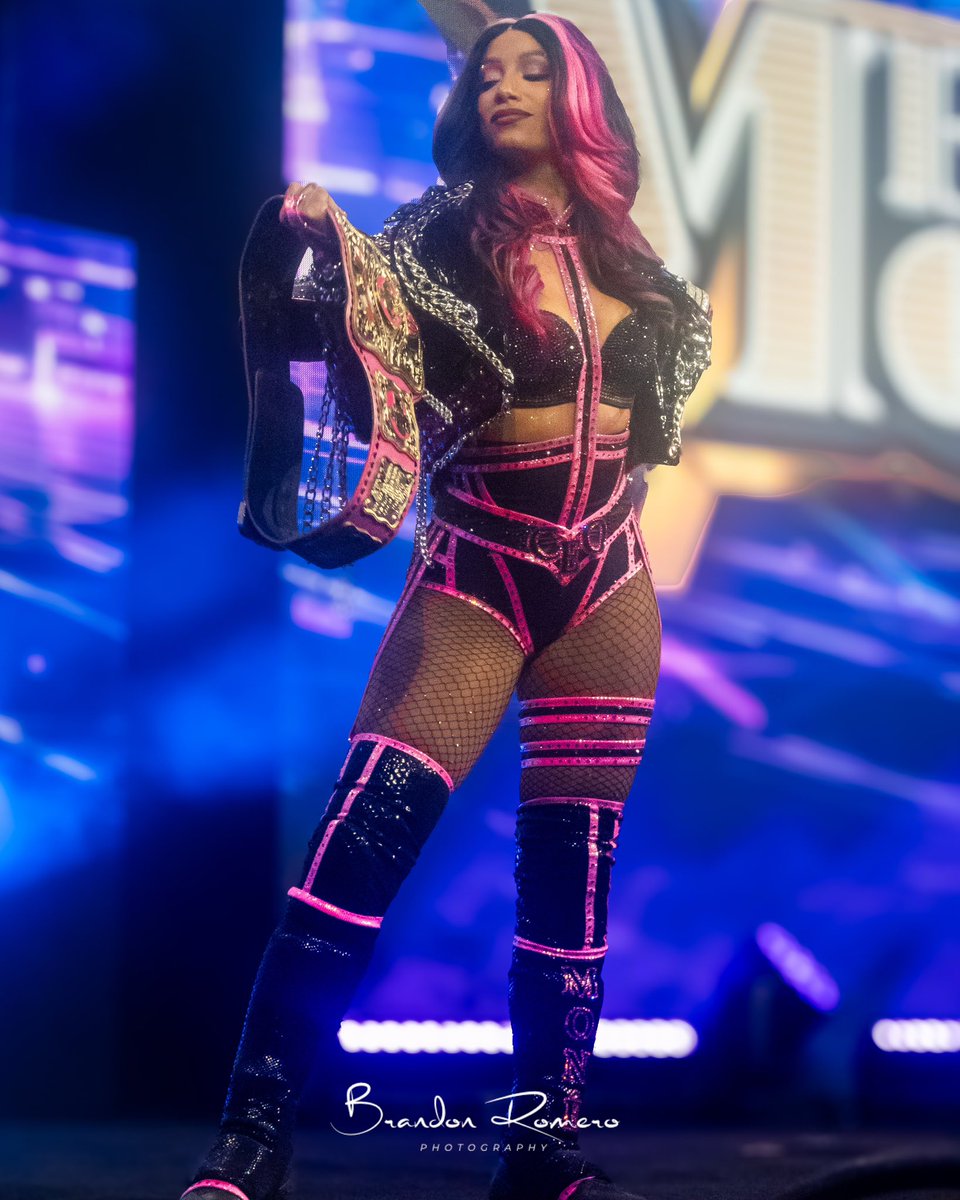 CaseyMorgan94's tweet photo. Photo digitals of Mercedes Moné on Dynamite from BO$$TON last Wednesday. 🤑🩷🏆🐐

Photos credit to: brandonj93 on IG

#TheCEO #MercedesMoné #MercedesVarnado #メルセデス・モネ https://t.co/DfUgupwnk7