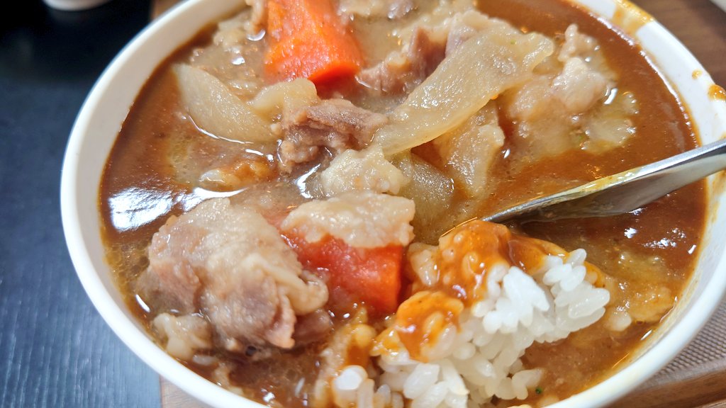 nomizuki_chui's tweet photo. 合宿ありがとうございました
肉じゃがはカレーにon…
#朝風呂会
#スポンジ部 https://t.co/j4XG2OdZBV