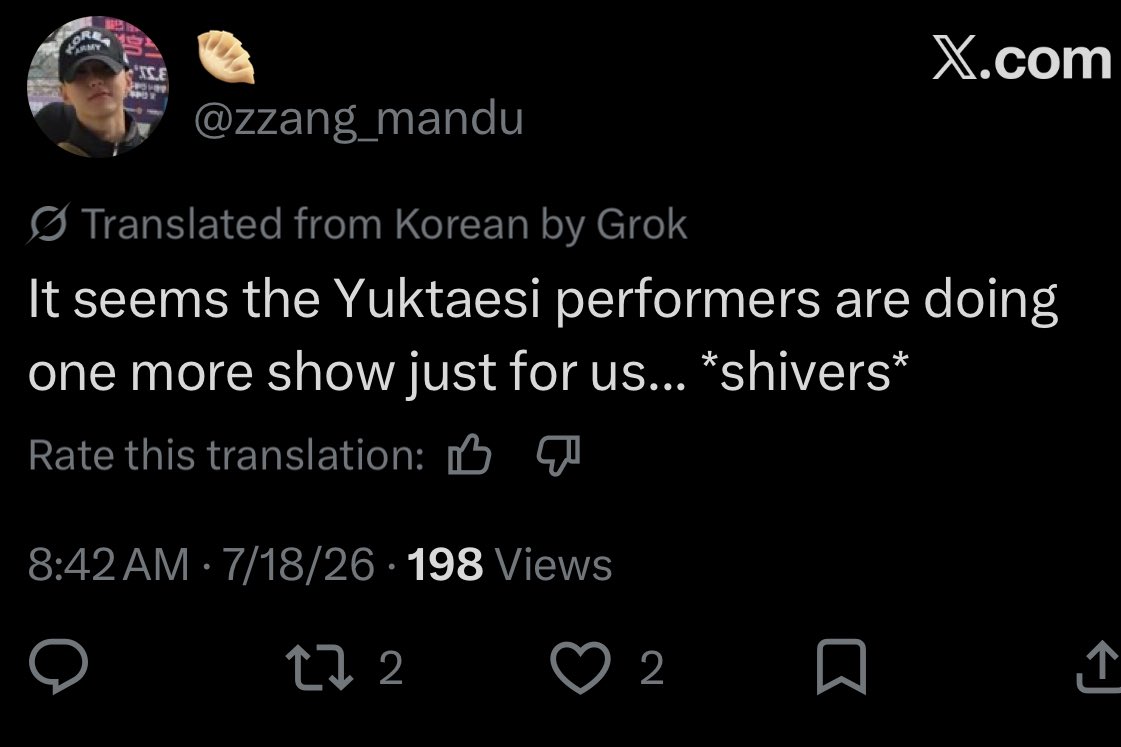mochihochihae's tweet photo. it looks like the chuncheon event that hoshi’s at had some issues due to the limited number of guests allowed in the arena + rainy weather and it almost got cancelled. but the carats were told that hoshis team will perform for the gen crowd (family members etc) first then they will come back out for a second performance just for carats who came all the way there to see them 🥹🥹  

oh hoshi,,, i just know he pushed for that second performance 😢