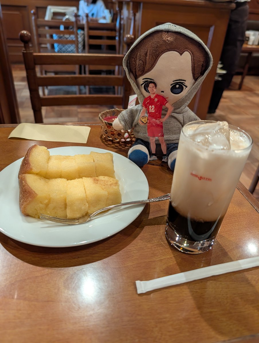 0902takaranai's tweet photo. 北海道帰る前に、寄りましたー😁
美味しい過ぎて！飛ぶぞー♥
控えめに言って、最高でーす！！ https://t.co/ZmR0iSecJb