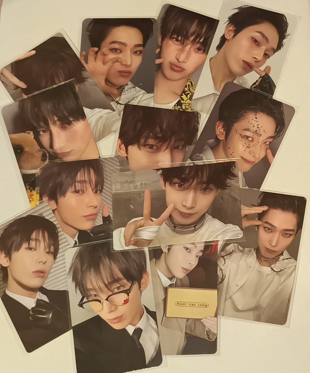sunoovalley's tweet photo. sou ateia dos cards da versão keychain do d:u porque não é possível que eu nunca tenha visto alguém vendendo aquele maldito sunoo 

tudo isso de regular e falta justamente aquele https://t.co/uFh36XBeUE