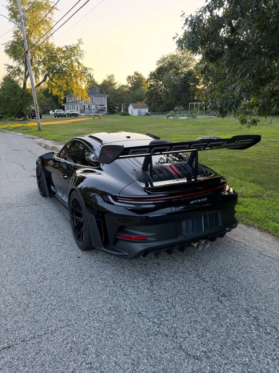_The_Car_Lover_'s tweet photo. Porsche 992 GT3RS https://t.co/mD7yAFKc0R