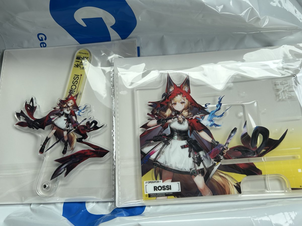honya_rr's tweet photo. ゲーセン来るたびに店員さんにキャリーしてもらってる https://t.co/TLbSguIuHu