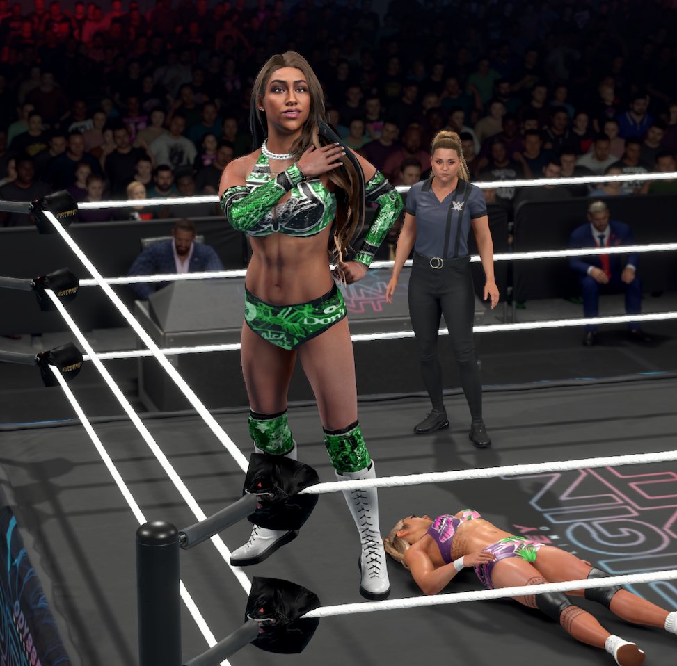MoKeS_13's tweet photo. Universe Character #3: 
Crystal McKinnon

Full comm (base &amp; attire) by @freespacesandie 
Go shop with the man!

Current gen CC, tag #MKS13

#WWE2K26 https://t.co/5V1LEeVNEs