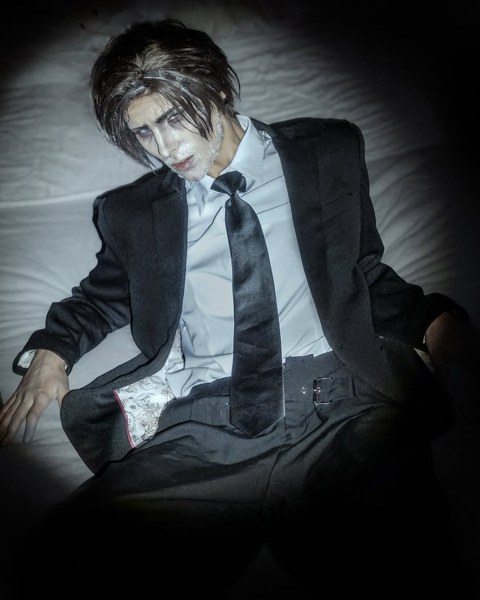 cospoxia's tweet photo. “𝐒𝐨𝐫𝐫𝐲, 𝐈 𝐰𝐚𝐬 𝐚 𝐥𝐢𝐭𝐭𝐥𝐞 𝐭𝐢𝐞𝐝 𝐮𝐩.”
—•—
•
—•—
character - Leon Kennedy
game - Resident Evil Requiem
—•—
•
—•— https://t.co/5lrkEyQ0YD