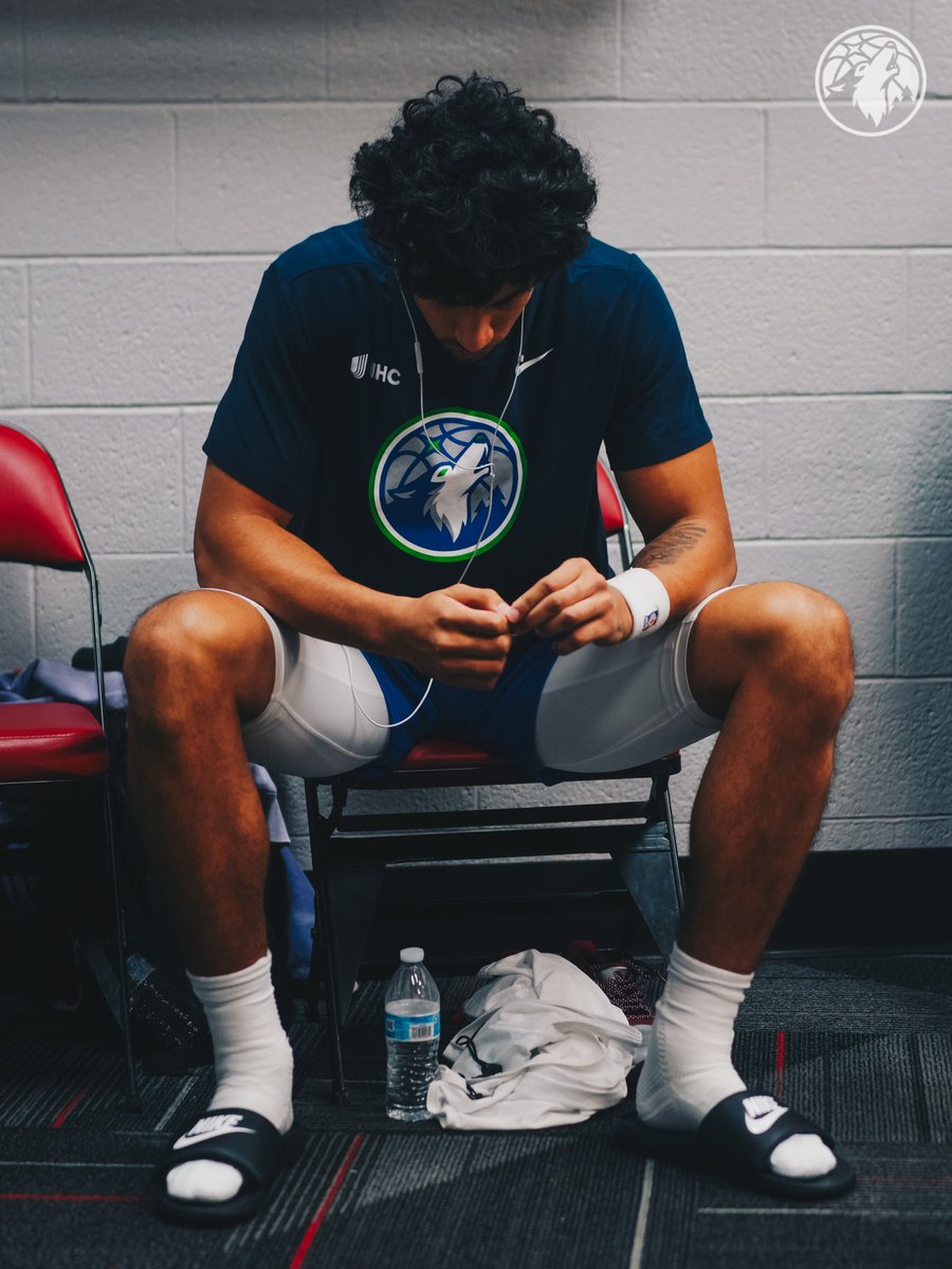 Timberwolves's tweet photo. Tonight’s starters:

🐺 Zyon Pullin
🐺 Isaiah Evans
🐺 Nate Santos
🐺 Enrique Freeman
🐺 Rocco Zikarsky

OUT:
 Joan Beringer (Back Tightness) https://t.co/8b1qej4K4o