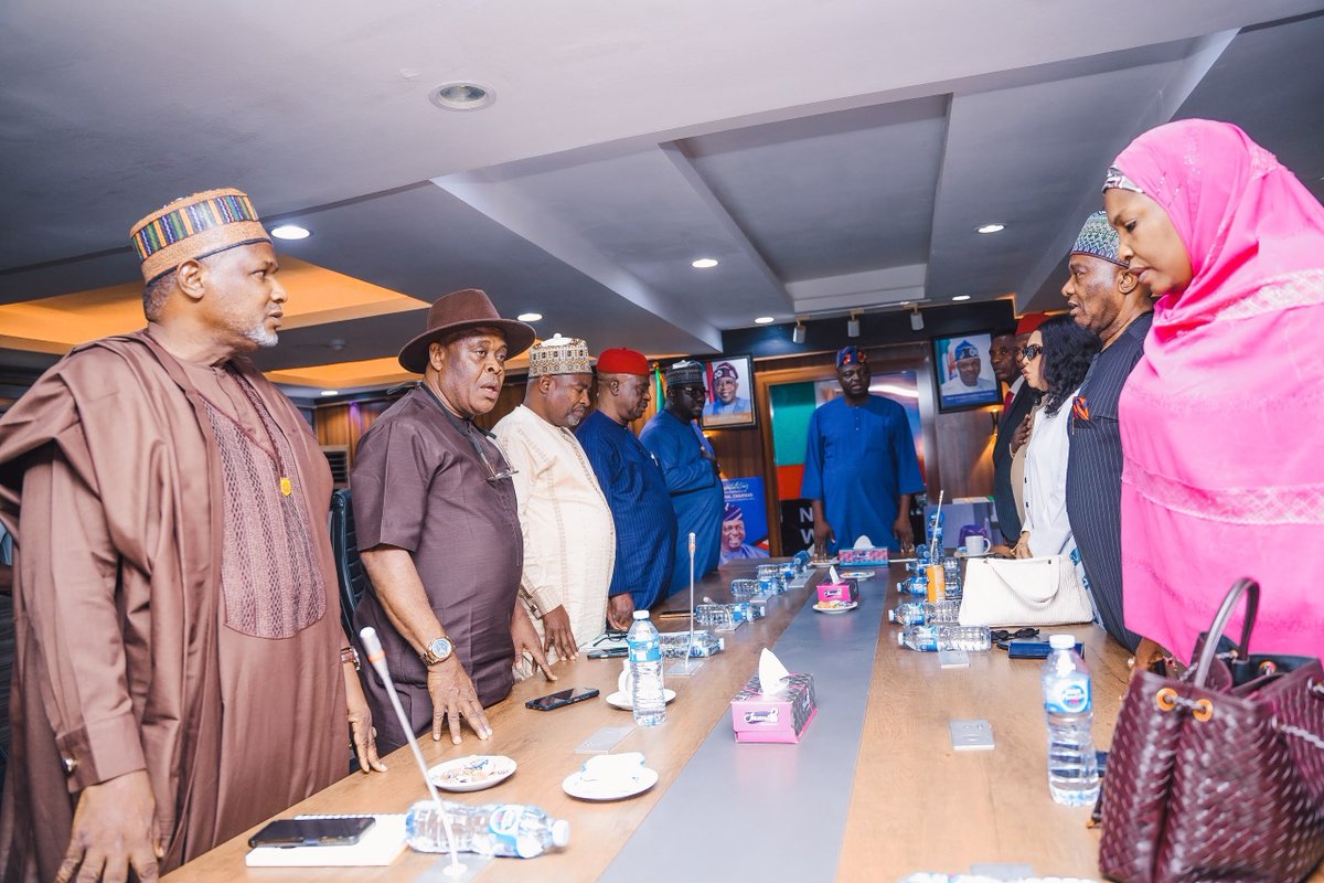 ProfAAKana's tweet photo. #PhotoNews 
As National Secretary of the All Progressives Congress, I, together with my supervisor and colleagues from the NWC, participated in a meeting of the party’s National Working Committee at the national headquarters in Abuja. https://t.co/1G4g8gMCdQ