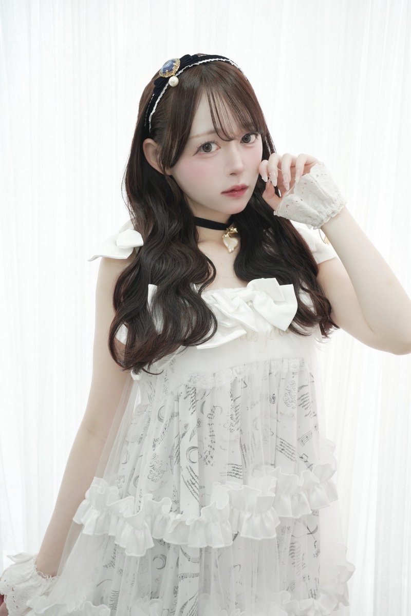 syrup_tokyo's tweet photo. ribbon tule one-piece🎀

胸元にたくさんのリボンが施されたRMらしいデザインのワンピース。
透け感のあるチュールのワンピースは重ね着を楽しめる万能アイテムです！
中に着ているのはアイマスクキャミソールです♪
https://t.co/dRUUgTnzKI https://t.co/VCPMGZr1uA