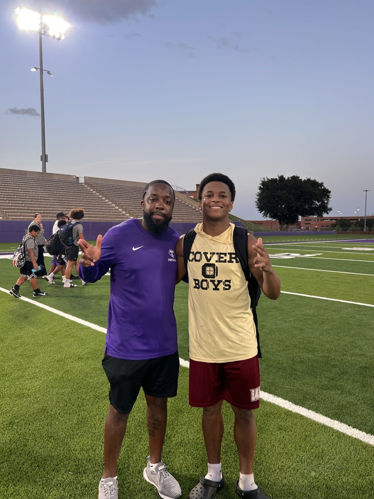 JonathanJGreene's tweet photo. Grateful for another opportunity to compete at @TarletonFB thankyou for the opportunity and love i appreciate the coaches at TARLETON STATE UNIVERSITY for having me today ! @Coach_Sims1 @CoachTyroneNix @CoachDJWagner
@Coach_Hill2
@CoachCD20
@CoachShaw21 https://t.co/zbfNUYN4I8