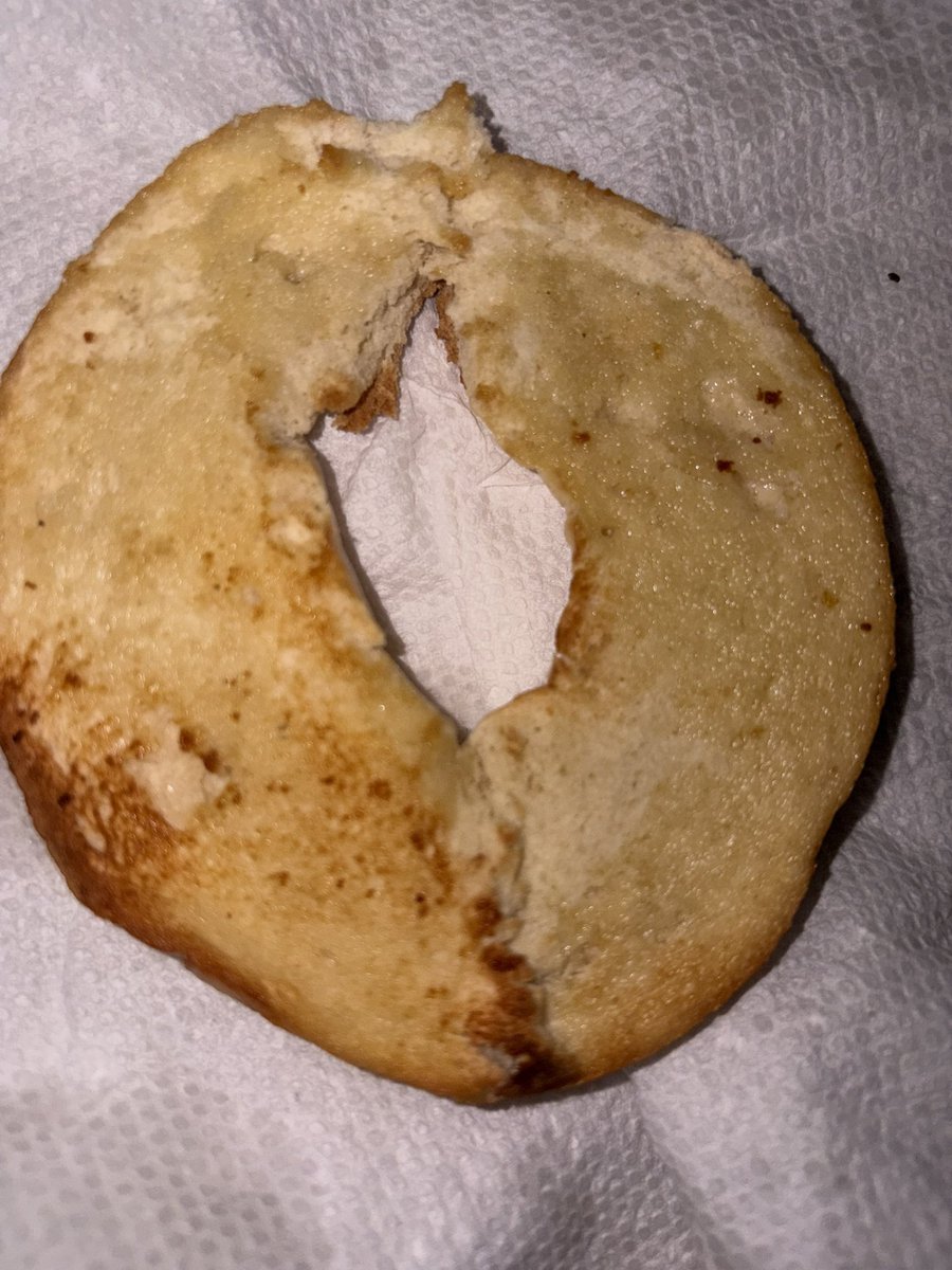 andtrueblue's tweet photo. why my bagel got a clitoral hood https://t.co/u1gb8fBKS3